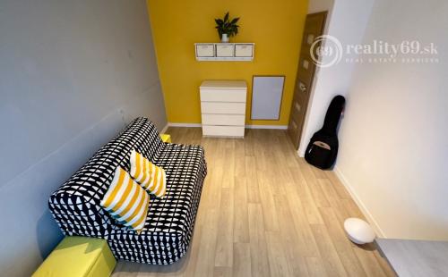 FURČA - BUZULUCKÁ PEKNÝ 3 IZBOVÝ BYT PO REKONŠTRUKCII 69 M2,  LODŽIA.