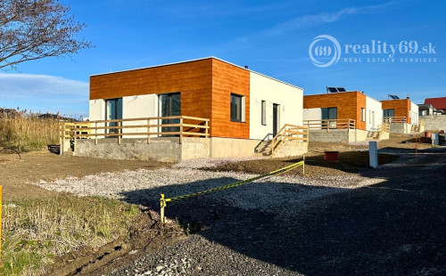 PREŠOV - ŠALGOVÍK - KVALITNÁ NOVOSTAVBA  3 IZBOVÉHO RD - HOLODOM.