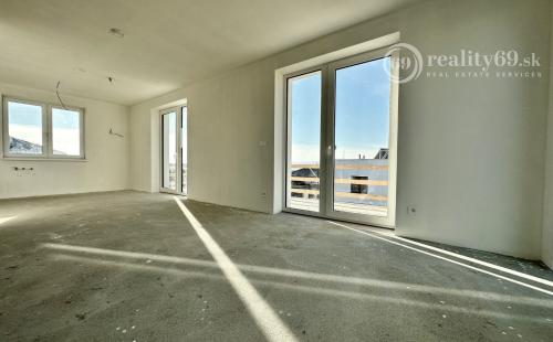 PREŠOV - ŠALGOVÍK - KVALITNÁ NOVOSTAVBA  3 IZBOVÉHO RD - HOLODOM.