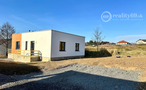 PREŠOV - ŠALGOVÍK - KVALITNÁ NOVOSTAVBA  3 IZBOVÉHO RD - HOLODOM.