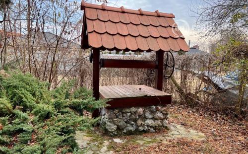 ČEČEJOVCE - SELEŠKA POSCHODOVÝ 5 IZBOVÝ RD V SUPER STAVE, POZEMOK 1.822 M2.