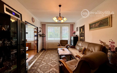 JUH - TURGENEVOVA 3 IZBOVÝ BYT 68M2 + 6 METROVÁ LODŽIA, ŽIADANÁ LOKALITA PRAŽSKÝ TYP BYTU.