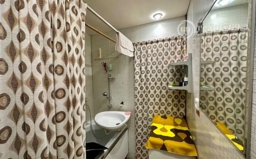 JUH - TURGENEVOVA 3 IZBOVÝ BYT 68M2 + 6 METROVÁ LODŽIA, ŽIADANÁ LOKALITA PRAŽSKÝ TYP BYTU.