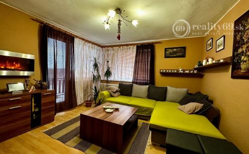 NOVÁ CENA - KECEROVCE - DVOJGENERAČNÝ RODINNÝ DOM NA PREDAJ V TICHOM PROSTREDÍ LEN 20 KM OD KOŠÍC