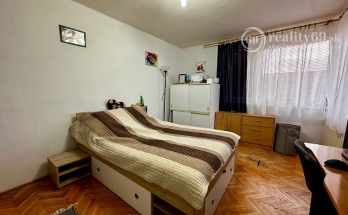 NOVÁ CENA - KECEROVCE - DVOJGENERAČNÝ RODINNÝ DOM NA PREDAJ V TICHOM PROSTREDÍ LEN 20 KM OD KOŠÍC