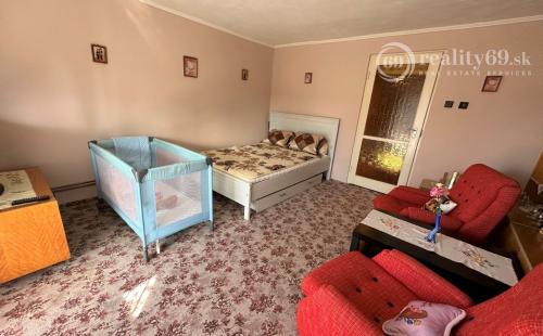 MAĎARSKO - SZENDRO PEKNÝ 4 IZBOVÝ RODINNÝ DOM S GARÁŽOU