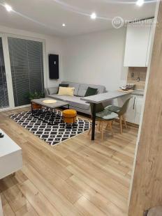 SEVER - GERLACHOVSKÁ ZARIADENÝ 2,5  IZBOVÝ BYT PO KOMPLETNEJ VKUSNEJ REKONŠTRUKCII