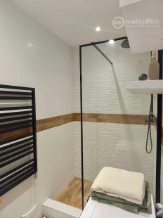 SEVER - GERLACHOVSKÁ ZARIADENÝ 2,5  IZBOVÝ BYT PO KOMPLETNEJ VKUSNEJ REKONŠTRUKCII