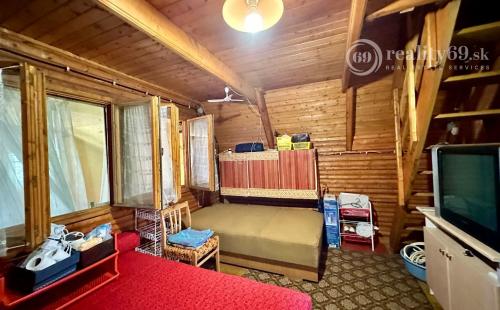 REZERVOVANÉ  - MAĎARSKO - TISZACSEGE - ZATEPLENÁ 4 IZBOVÁ CHATA PRI TERMÁLNOM KÚPALISKU.