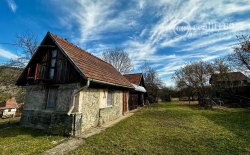 MAĎARSKO - AGGTELEK - 3 IZBOVÝ RODINNÝ DOM S LETNOU KUCHYŇOU