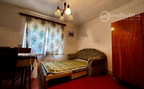 MAĎARSKO - SZALONNA 2 IZBOVÝ SEDLIACKÝ DOM S GARÁŽOU