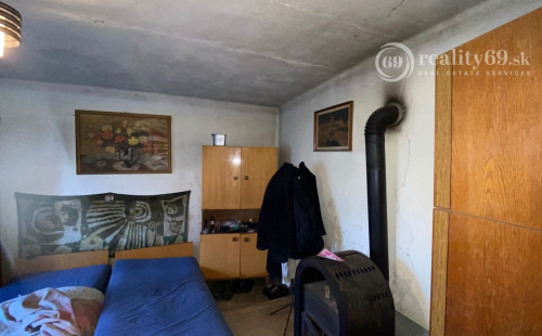 MAĎARSKO - SZUHOGY 4 IZBOVÝ POSCHODOVÝ RD S GARÁŽOU A LETNOU KUCHYŇOU