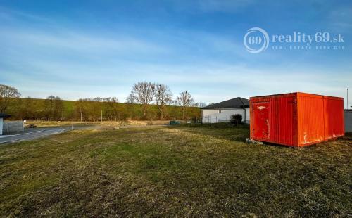 ĎURĎOŠÍK - STAVEBNÝ POZEMOK NA PREDAJ LEN 16 KM OD KOŠÍC