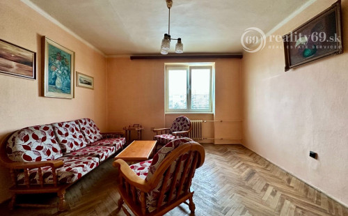 SEVER -  OBRANCOV MIERU - PEKNÝ TEHLOVÝ BYT PO REKONŠTRUKCII 55 M2 S BALKÓNOM.