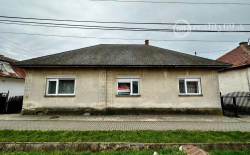 MAĎARSKO - ABAÚJSZÁNTÓ 3 IZBOVÝ RODINNÝ DOM.