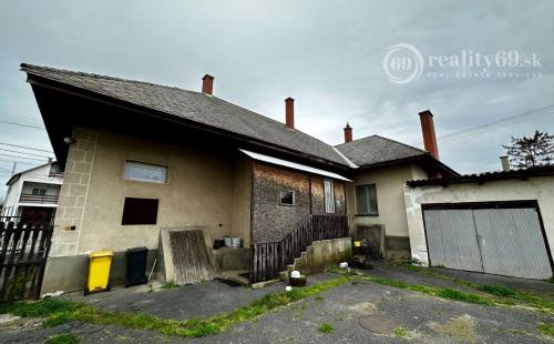 MAĎARSKO - ABAÚJSZÁNTÓ 3 IZBOVÝ RODINNÝ DOM.