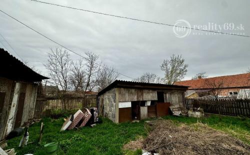 MAĎARSKO - ABAÚJSZÁNTÓ 3 IZBOVÝ RODINNÝ DOM.