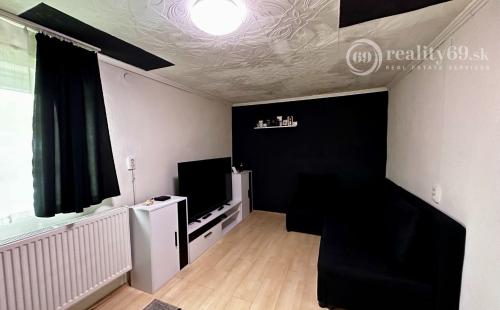 MAĎARSKO - FONY 4 IZBOVÝ RODINNÝ DOM PO ČIASTOČNEJ REKONŠTRUKCII S KLIMATIZÁCIOU