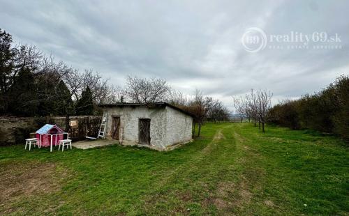 MAĎARSKO - FONY 4 IZBOVÝ RODINNÝ DOM PO ČIASTOČNEJ REKONŠTRUKCII S KLIMATIZÁCIOU