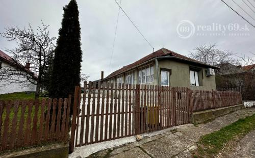 MAĎARSKO - FONY 4 IZBOVÝ RODINNÝ DOM PO ČIASTOČNEJ REKONŠTRUKCII S KLIMATIZÁCIOU