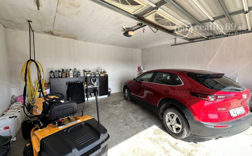 MAĎARSKO - FORRÓ SKLADOVÝ OBJEKT S KANCELÁRIOU S VEĽKÝM POZEMKOM LEN 50 KM Z KOŠÍC