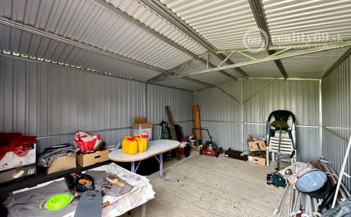 MAĎARSKO - SAJÓSZEGED ZÁHRADA S CHATKOU A GARÁŽOU PRI TISZAÚJVAROSI.