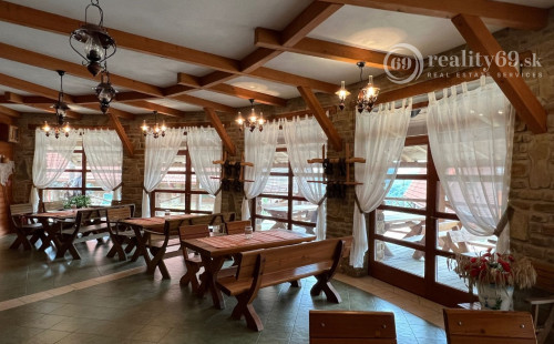 STEBNICKÁ HUTA - REKEREAČNÝ KOMPLEX SLNEČNÝ MAJER NA 22HA POZEMKU.