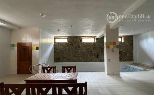 STEBNICKÁ HUTA - REKEREAČNÝ KOMPLEX SLNEČNÝ MAJER NA 22HA POZEMKU.