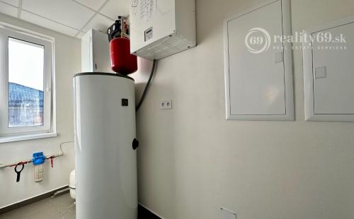 NOVÁ SUPER CENA - PREŠOV - ŠALGOVÍK - KVALITNÁ NOVOSTAVBA  3 IZBOVÉHO RD - HOLODOM.