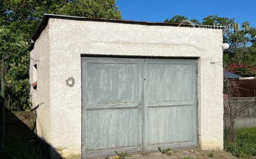 KECHNEC - RODINNÝ DOM NA VÝBORNOM MIESTE, POZEMOK 1.958M2.