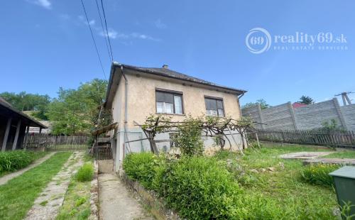 MAĎARSKO - HERNADSZURDOK 2 IZBOVÝ RODINNÝ DOM S LETNOU KUCHYŇOU