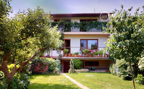 REZERVOVANÉ - KOŠICE - ZÁPAD KREMNICKÁ POSCHODOVÝ 5 IZBOVÝ RD, GARÁŽ, POZEMOK 328 M2.