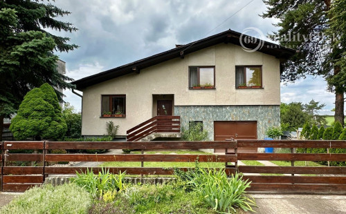 ŽDAŇA - PEKNÝ POSCHODOVÝ 5 IZBOVÝ RD, POZEMOK 790 M2.