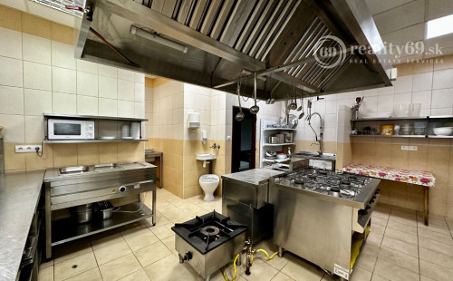 ČAŇA - LUKRATÍVNA REŠTAURÁCIA NA FREKVENTOVANOM MIESTE