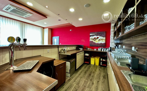 ČAŇA - LUKRATÍVNA REŠTAURÁCIA NA FREKVENTOVANOM MIESTE