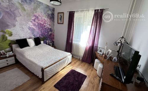 MAĎARSKO - FORRÓ - VEĽMI PEKNÝ 6 IZBOVÝ DOM PO KOMPLETNEJ REKONŠTRUKCII S GARÁŽOU