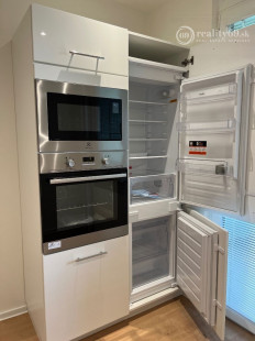 NOVÁ CENA - KVP - WURMOVA - 3 IZBOVÝ PO KOMPLETNEJ REKONŠTRUKCII 65 M2, LODŽIA.