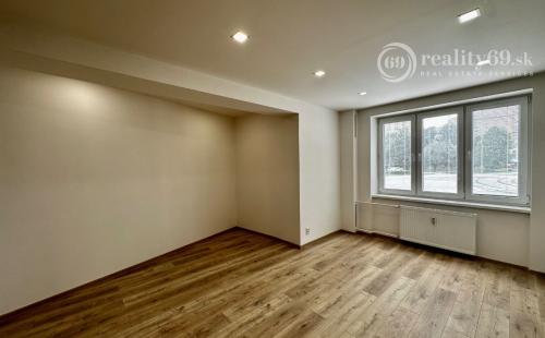 REZERVOVANÉ - SUPER CENA - KUZMÁNYHO - ČSA KOMPLETNE ZREKONŠTRUOVANÝ 2,5 IZBOVÝ BYT V TOP LOKALITE 59 M2 S LODŽIOU.