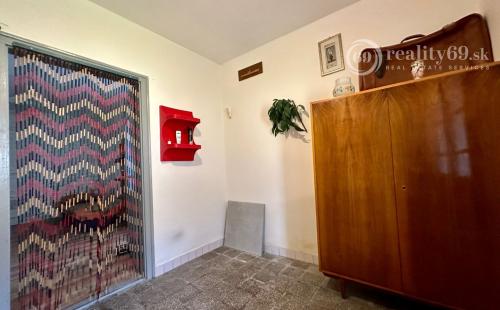 NOVÁ CENA ! MAĎARSKO - GONCZRUSZKA RD IHNEĎ OBÝVATEĽNÝ V TICHEJ LOKALITE OBCE