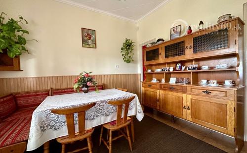 EXKLUZÍVNE MAĎARSKO - SZENDRO SUPER 3 IZBOVÝ RODINNÝ DOM PO REKONŠTRUKCII.