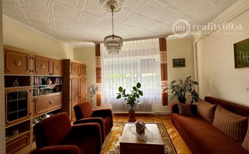 EXKLUZÍVNE MAĎARSKO - SZENDRO SUPER 3 IZBOVÝ RODINNÝ DOM PO REKONŠTRUKCII.