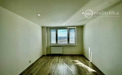 BENADOVÁ - MODERNÝ 2 IZBOVÝ BYT PO KOMPLETNEJ REKONŠTRUKCIÍ