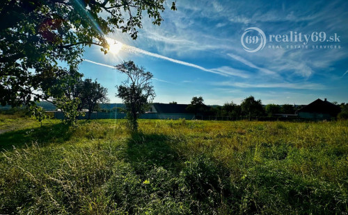 BOLIAROV - STAVEBNÝ POZEMOK LEN 25KM OD KOŠÍC