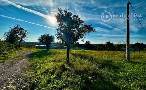 BOLIAROV - STAVEBNÝ POZEMOK LEN 25KM OD KOŠÍC