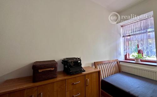 MAĎARSKO - MÉRA - PEKNÝ 6 IZBOVÝ ZREKONŠTRUOVANÝ GAZDOVSKÝ DOM.