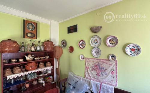 MAĎARSKO - MÉRA - PEKNÝ 6 IZBOVÝ ZREKONŠTRUOVANÝ GAZDOVSKÝ DOM.