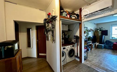 KVP - DÉNEŠOVA - 3 IZBOVÝ BYT PO  REKONŠTRUKCII 70 M2, LODŽIA.