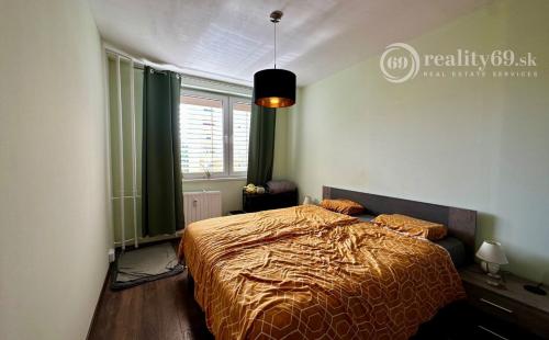 KVP - DÉNEŠOVA - 3 IZBOVÝ BYT PO  REKONŠTRUKCII 70 M2, LODŽIA.