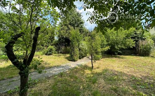 VYŠNÁ HUTKA -  DREVENÁ CHATA S KUCHYNKOU, TERASA, SKLAD, UPRAVENÝ POZEMOK.