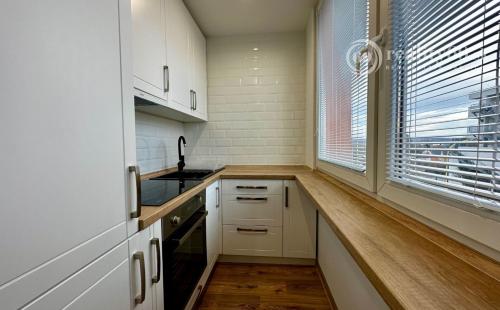 TERASA - LABORECKÁ 1 - IZBOVÝ BYT PO KOMPLETNEJ REKONŠTRUKCII